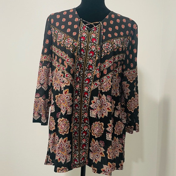 NWT Chico’s Parisian Medallion Blouse - Picture 3 of 13